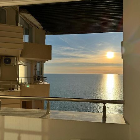 Beachfront Marilyn Durrës Exteriér fotografie